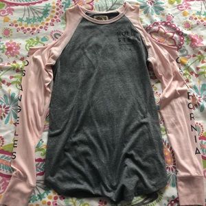 Hollister cold shoulder long sleeve size XS
